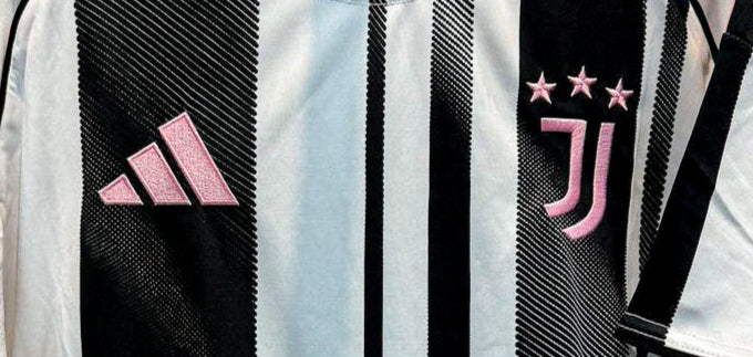 Camisa Juventus 2024 com Detalhes Rosa – Premium Tailandesa