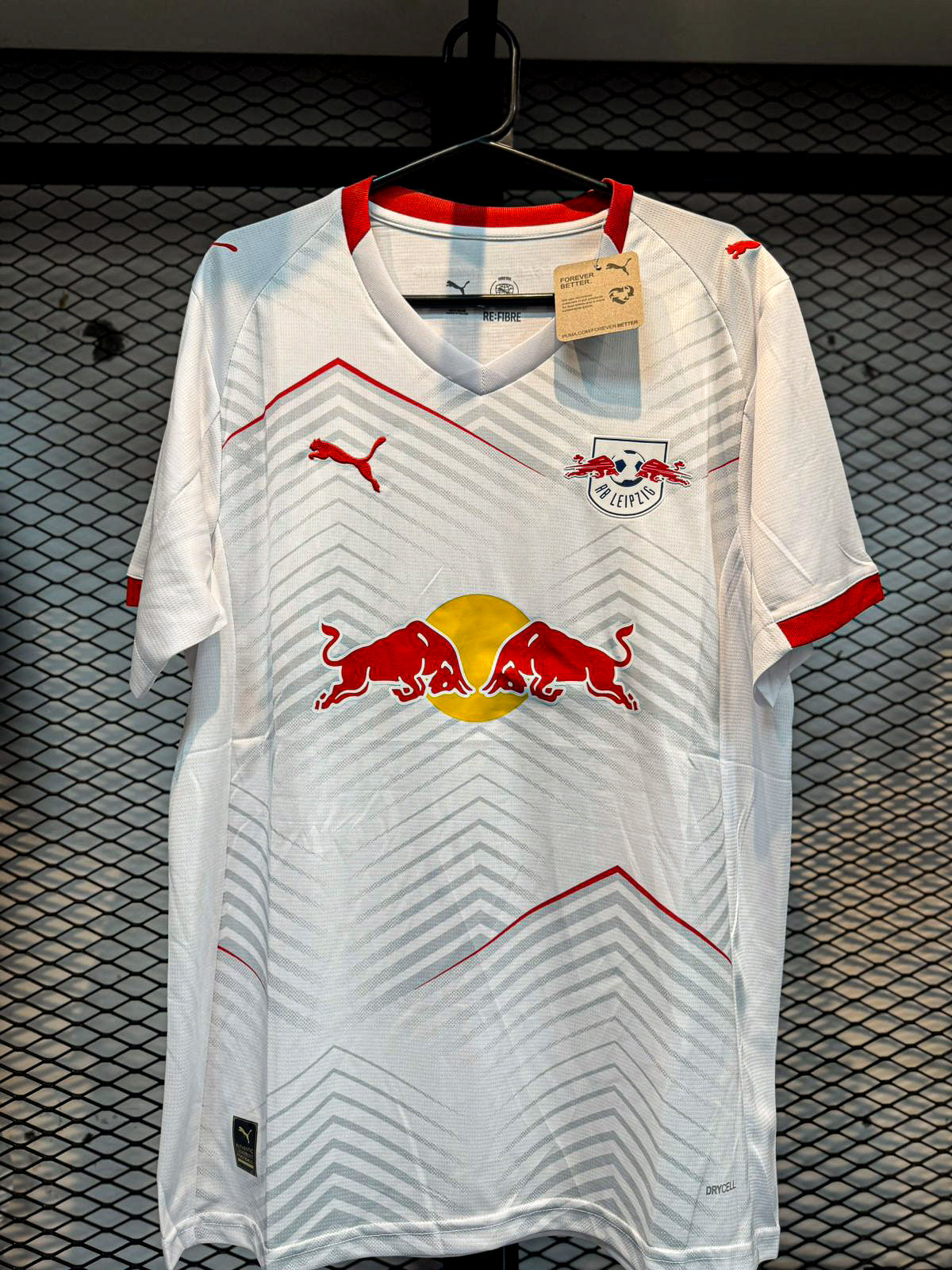 Camisa RB Leipzig 2023/2024 Home – Branca com detalhes vermelhos – Premium Tailandesa
